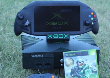 Xbox Gaming Handheld Brought to Life Using Original Console Motherboard, Boasting 9-Inch 480p Screen, Wi-Fi 6, and 100W USB-C Fast Charging