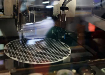China’s SiCarrier Shocks Chip Market with Broad Chip Equipment Launch at SEMICON 2025, Challenging ASML’s Stronghold