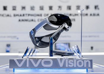 Smartphone Leader Vivo Unveils ‘Vision’ MR Headset, Echoing Apple’s Branding and Aesthetic
